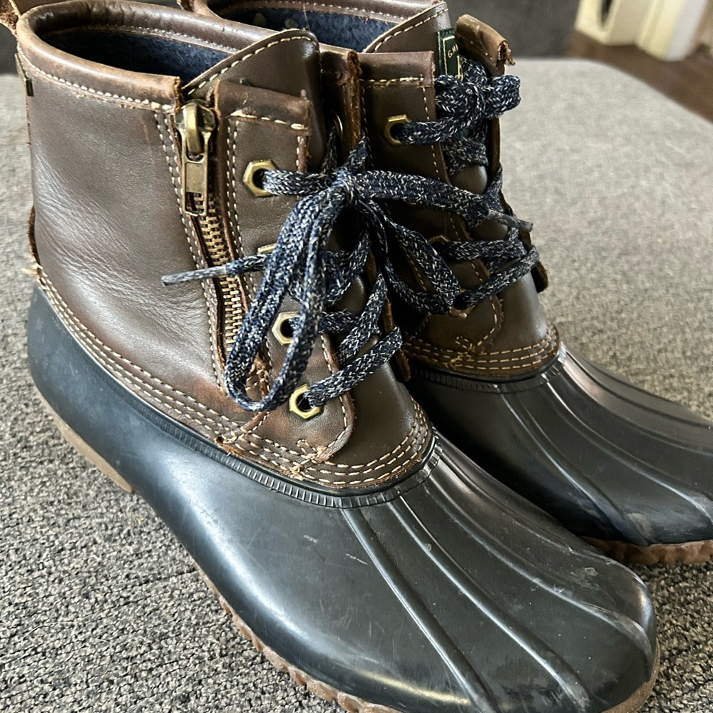 G.H. Bass & Co Lace‎ Up Rain Duck Boots with zippers Size 8